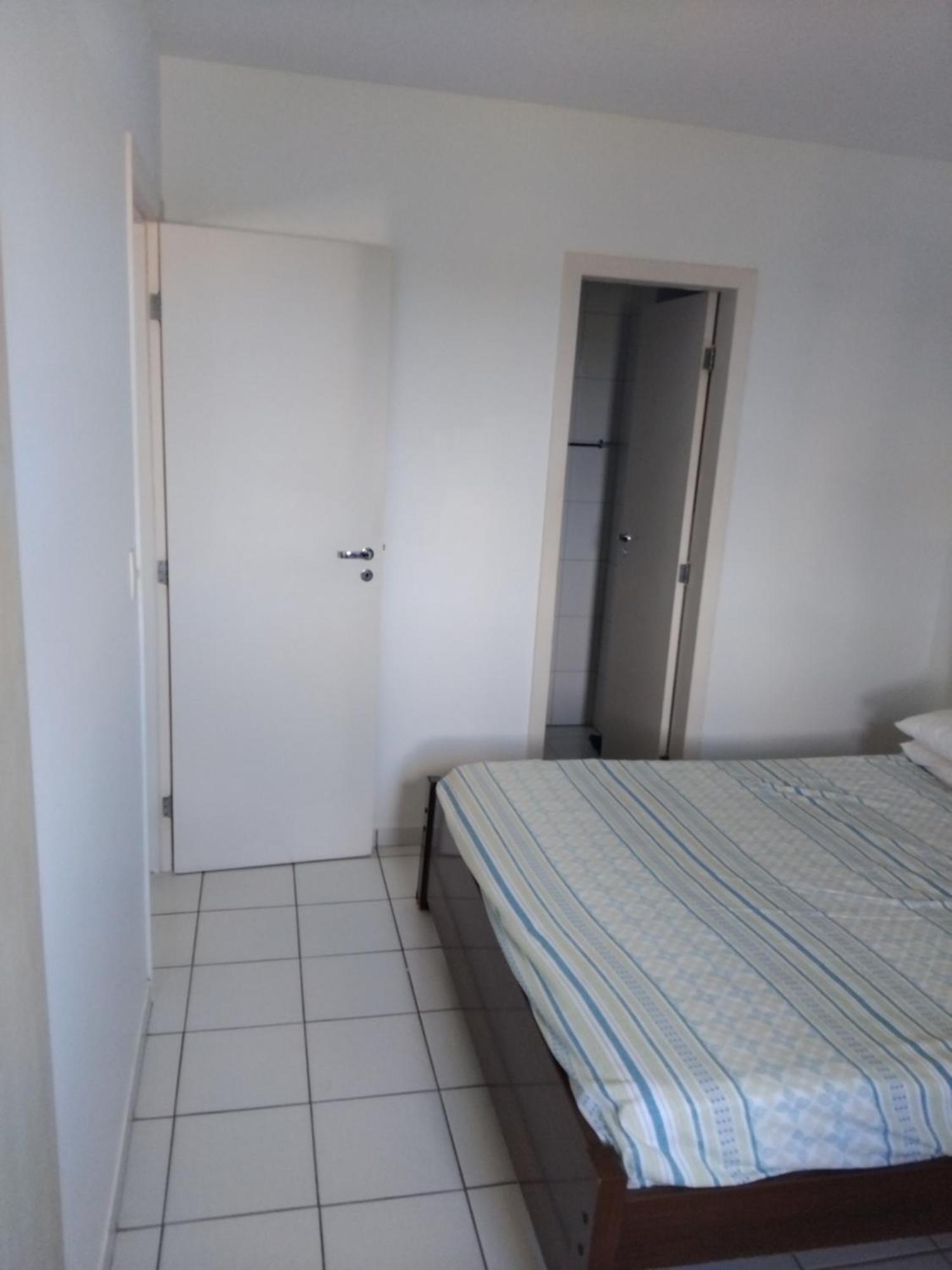 Apartamento Em Guarajuba 200M Da Praia Camaçari Eksteriør bilde